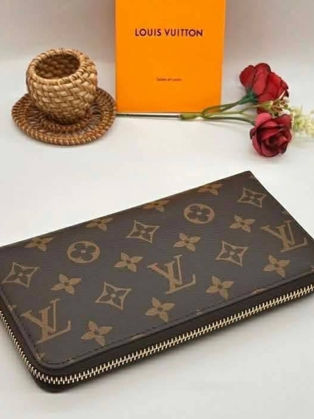 Louis Vuitton Monogram Zipped Continental Wallet - Brown & Gold